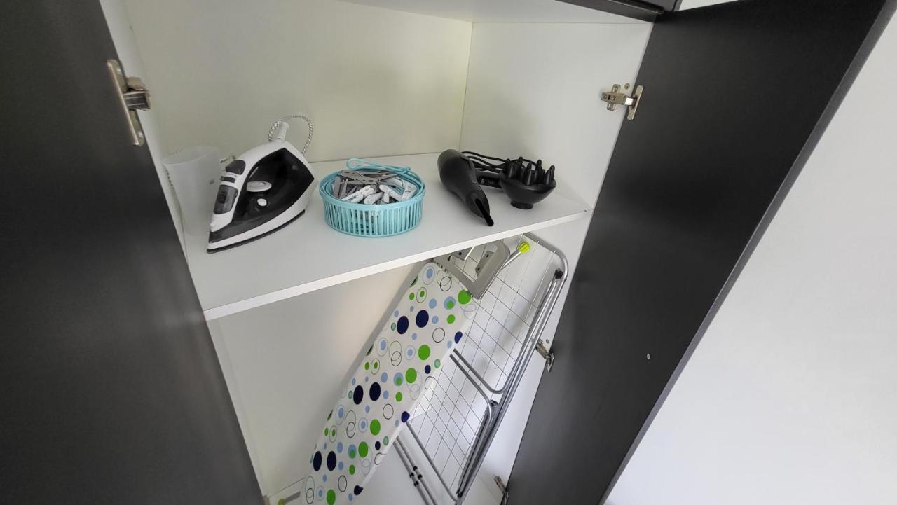 Konnet Apartment Rhodes City Buitenkant foto