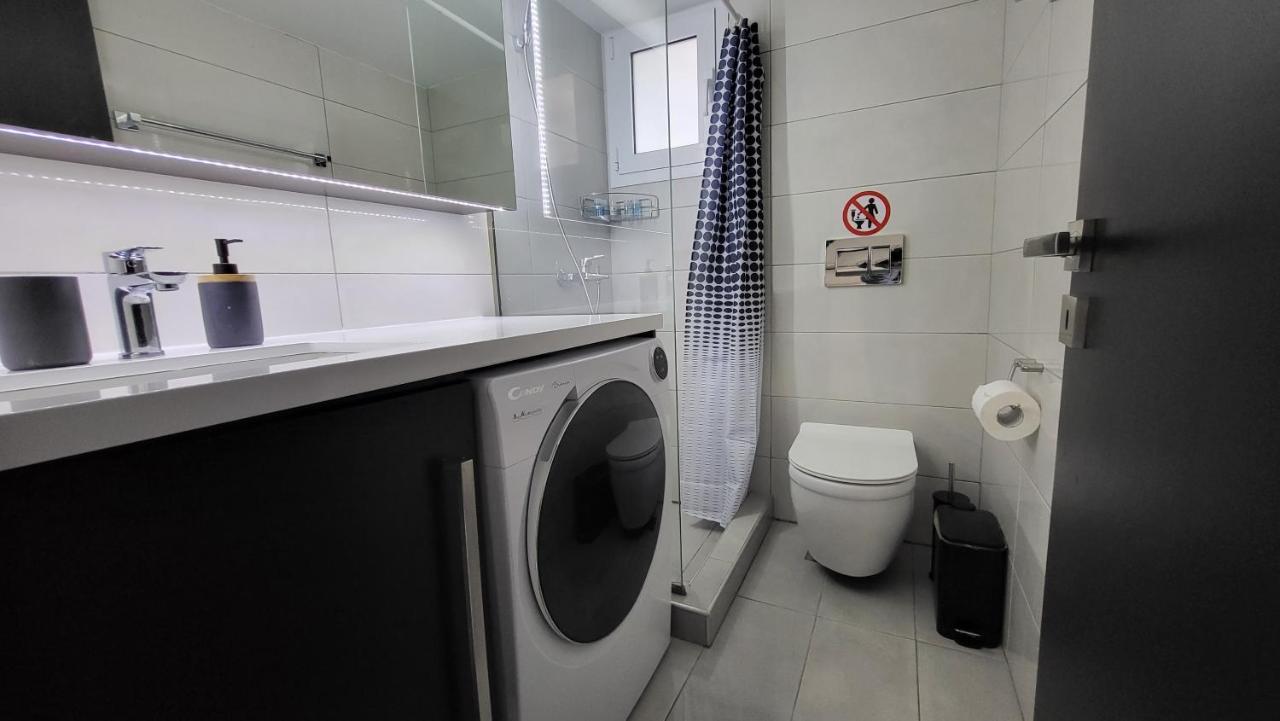 Konnet Apartment Rhodes City Buitenkant foto