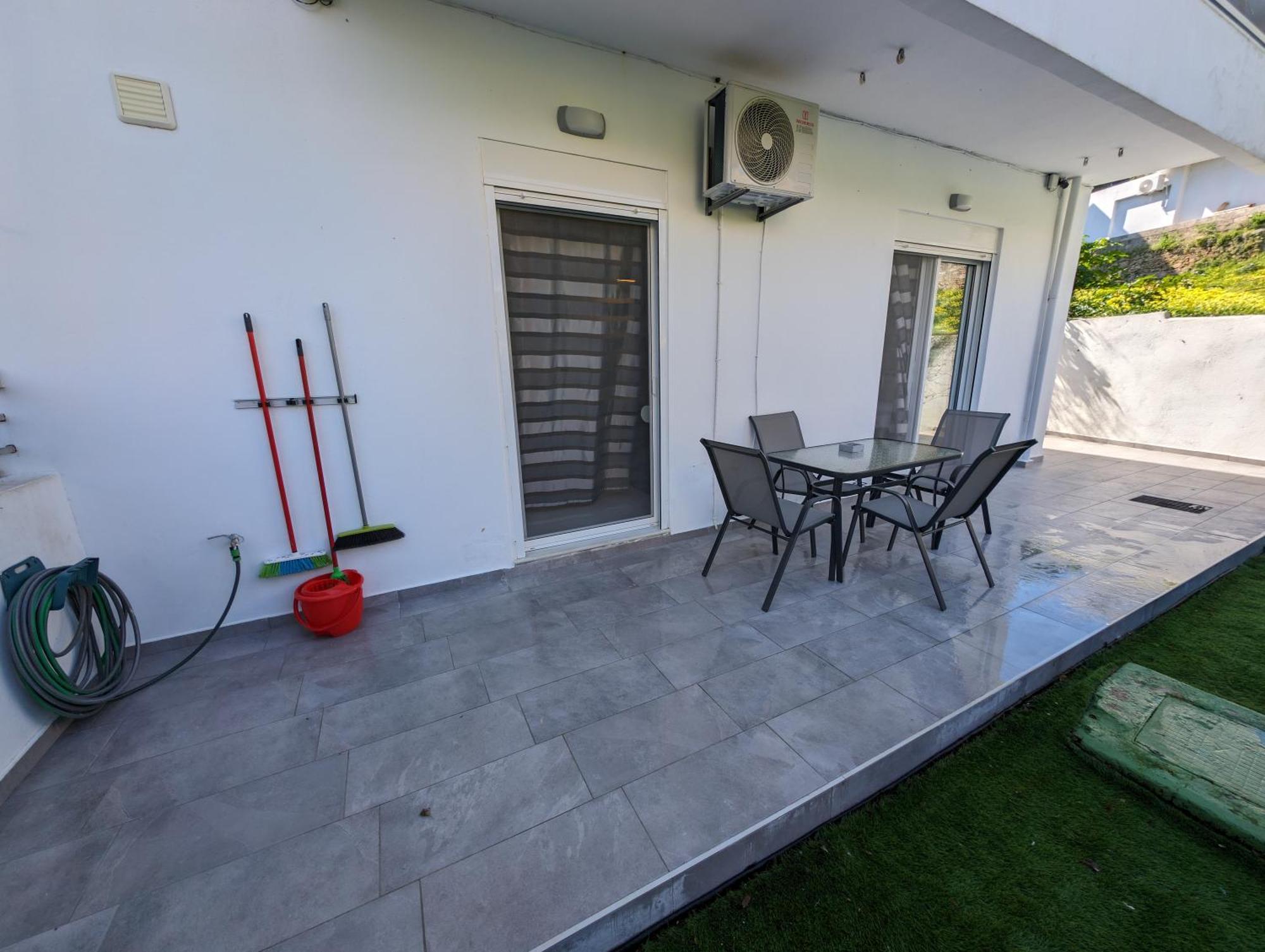 Konnet Apartment Rhodes City Buitenkant foto